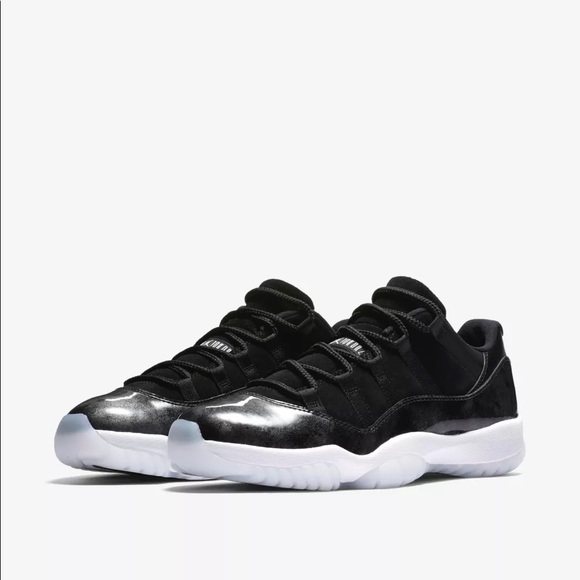 Air Jordan Retro XI Low - Picture 1 of 15